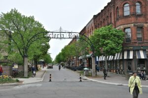 Victoria Row in Charlottetown is a pedestrian-friendly street mall lined with charming Victorian shops and restaurants. During the summer, the cobblestone street is closed to traffic, creating a lively atmosphere for strolling and exploring.