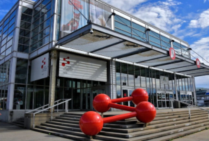 the Montreal Science Centre located the old port.